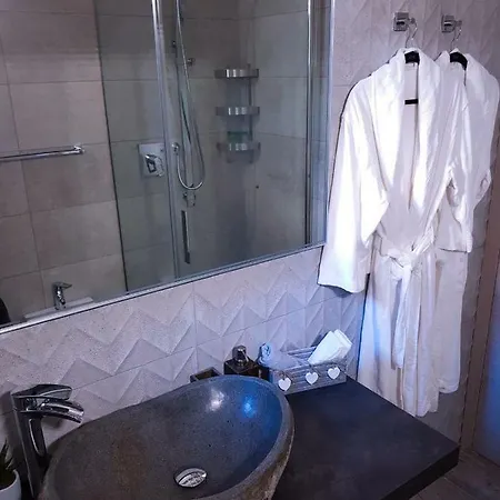 Paradise Luxury *